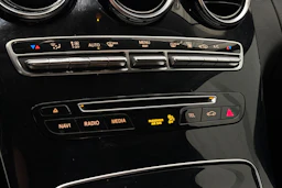 valkoinen Mercedes-Benz C 2016 kuva 23.