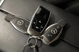 valkoinen Mercedes-Benz C 2016 kuva 25.