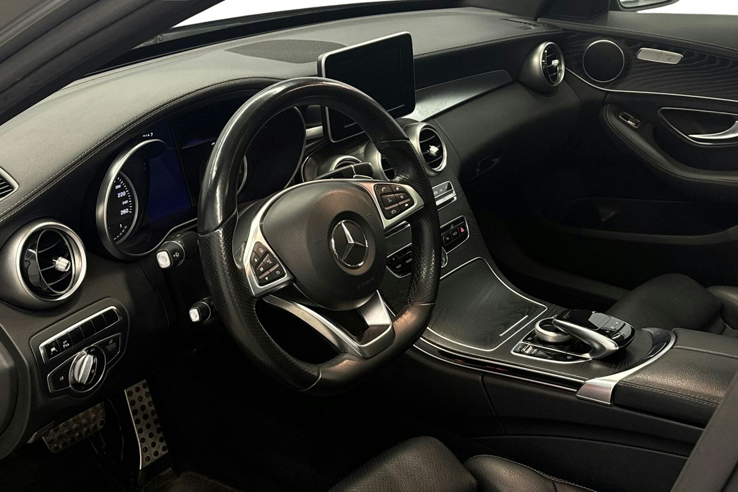 harmaa Mercedes-Benz C 2016 kuva 7.