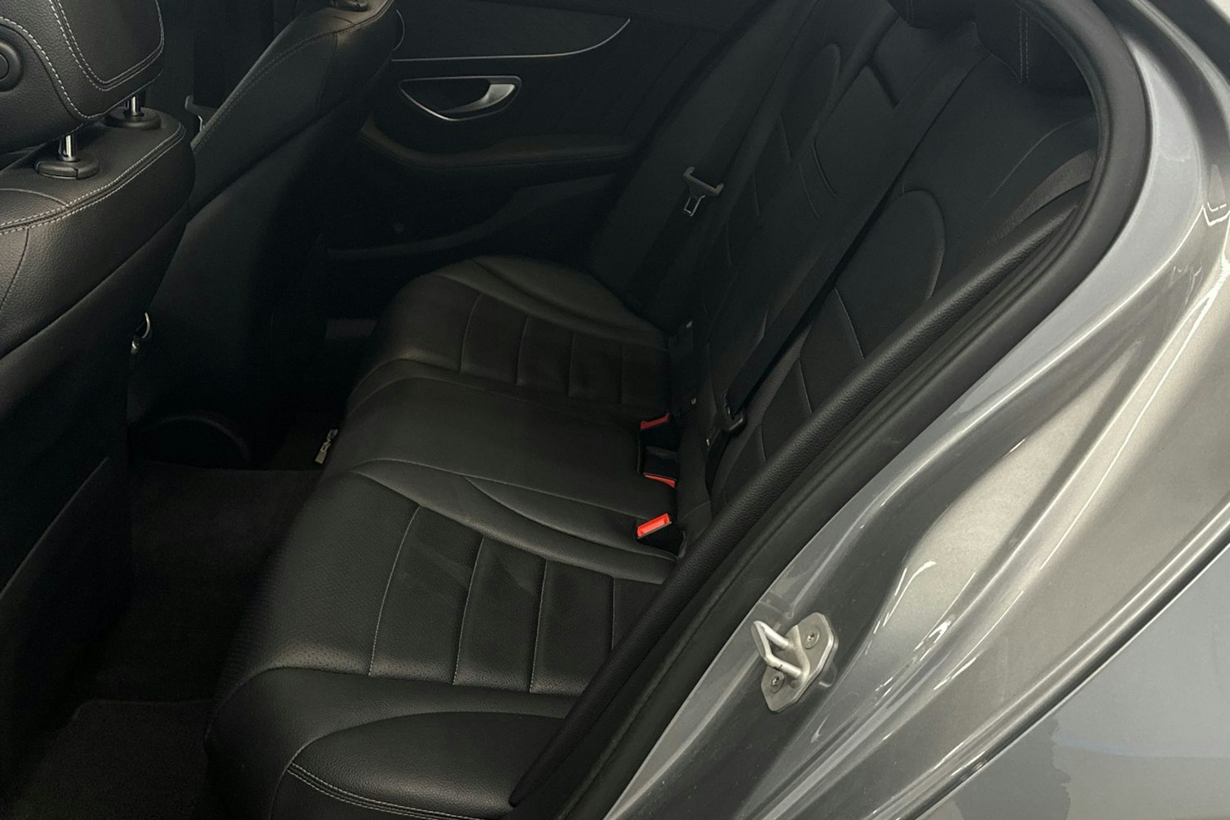 harmaa Mercedes-Benz C 2016 kuva 10.