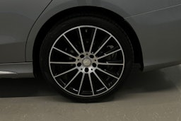harmaa Mercedes-Benz C 2016 kuva 13.