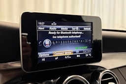 punainen Mercedes-Benz C 2016 kuva 26.