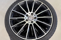 punainen Mercedes-Benz C 2016 kuva 33.