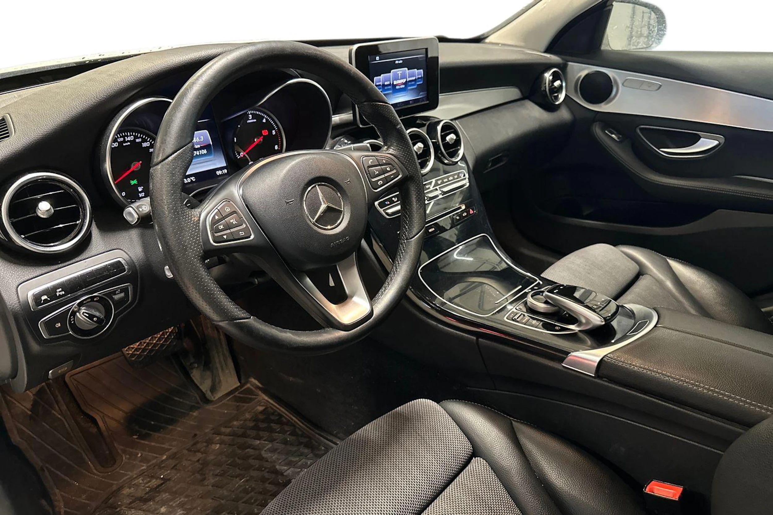 valkoinen Mercedes-Benz C 2016 kuva 3.