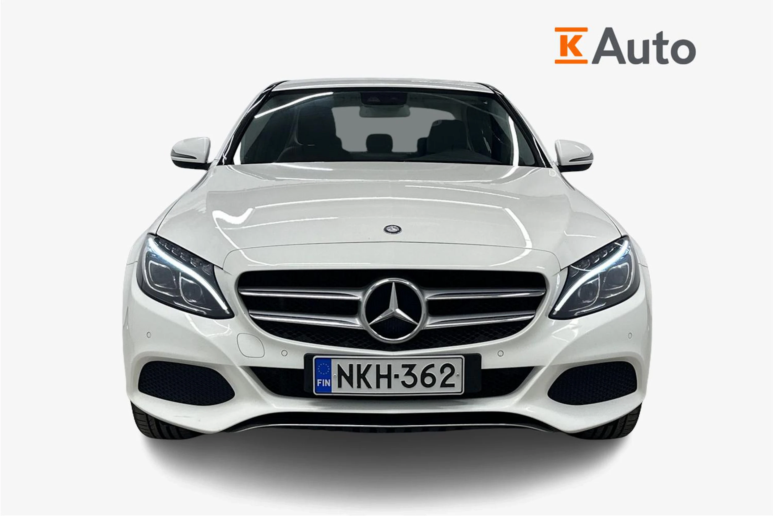 valkoinen Mercedes-Benz C 2016 kuva 4.