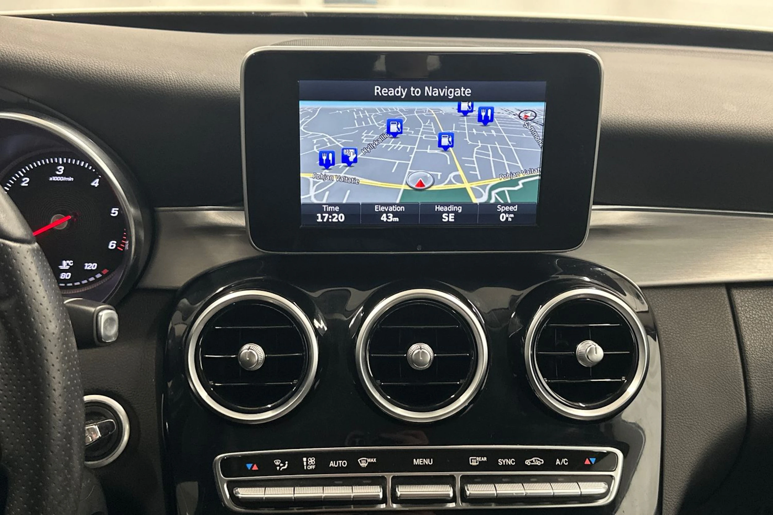 valkoinen Mercedes-Benz C 2016 kuva 17.