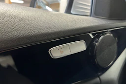 hopea Mercedes-Benz C 2016 kuva 23.