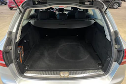 hopea Mercedes-Benz C 2016 kuva 24.