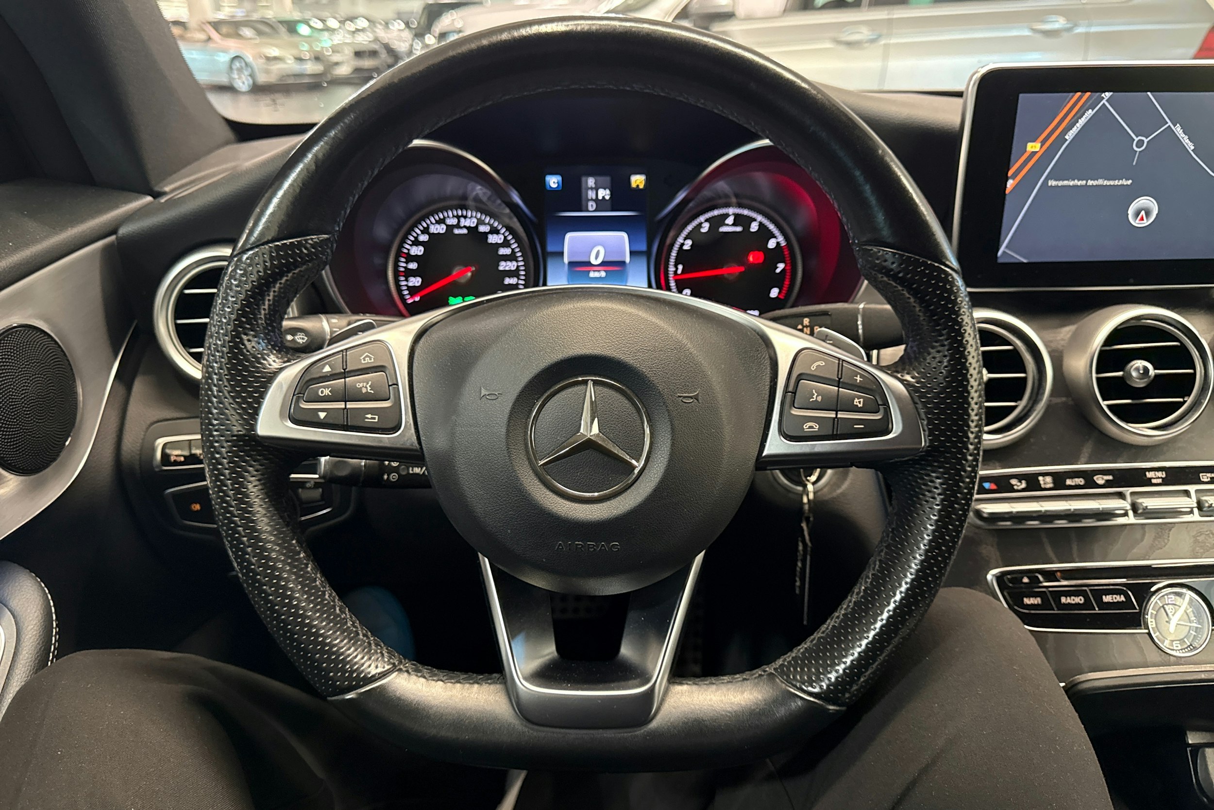 harmaa Mercedes-Benz C 2016 kuva 15.