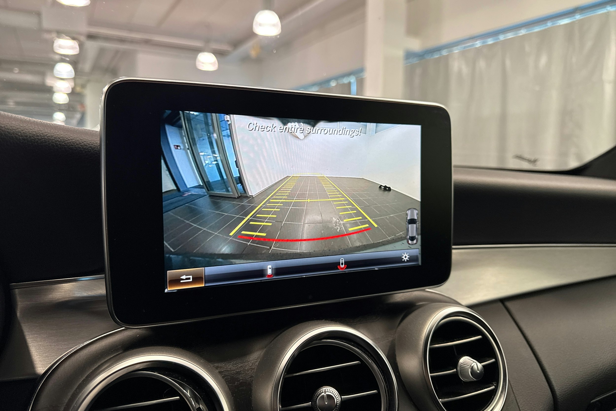 harmaa Mercedes-Benz C 2016 kuva 22.