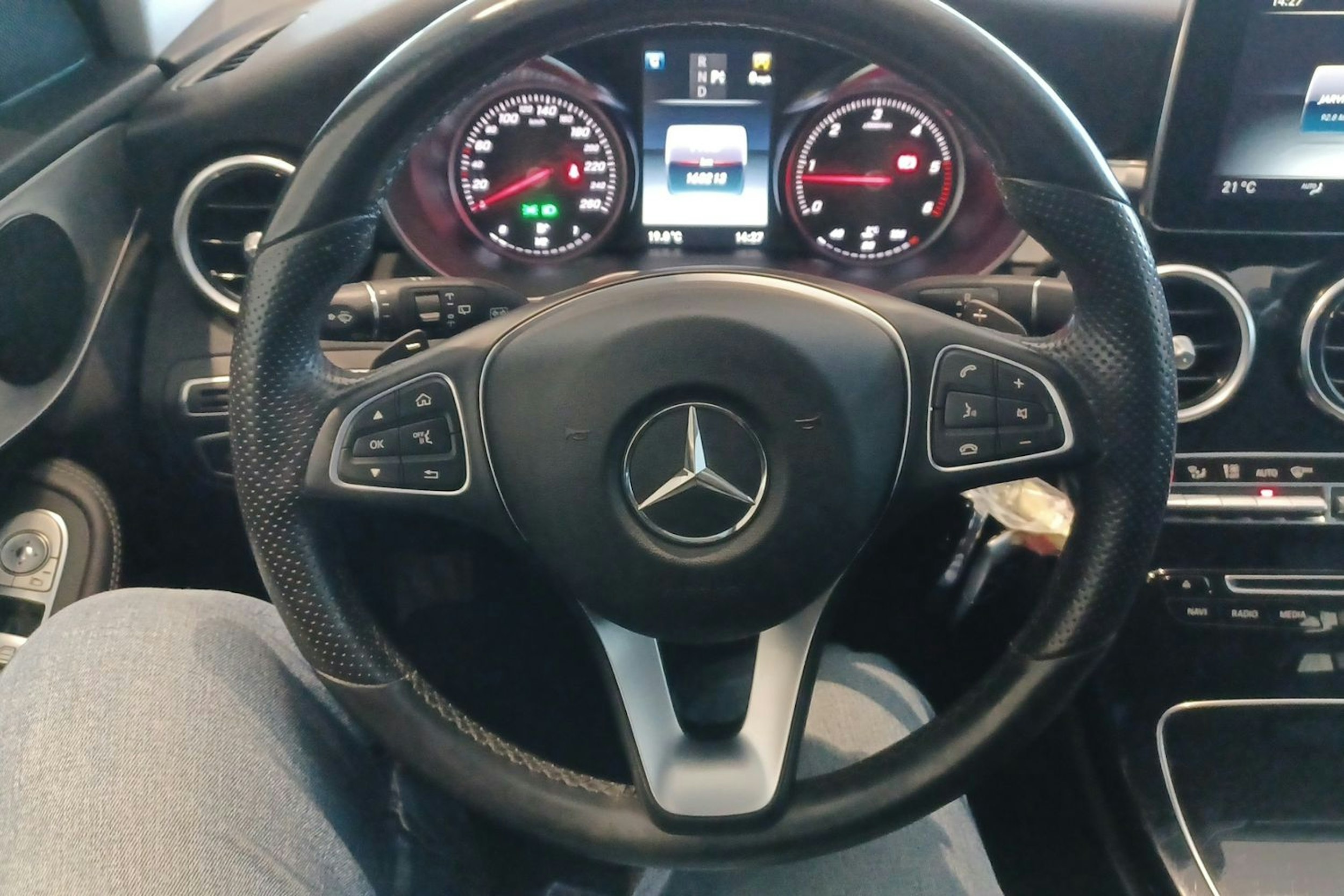Mercedes-Benz C 2016 kuva 17.