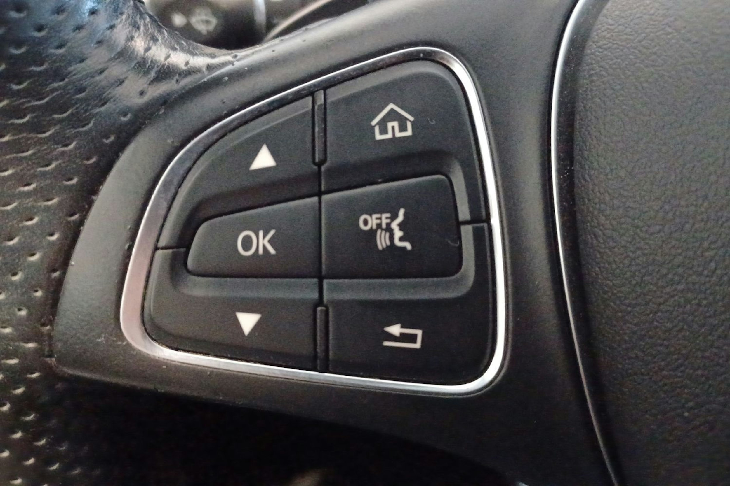 Mercedes-Benz C 2016 kuva 19.