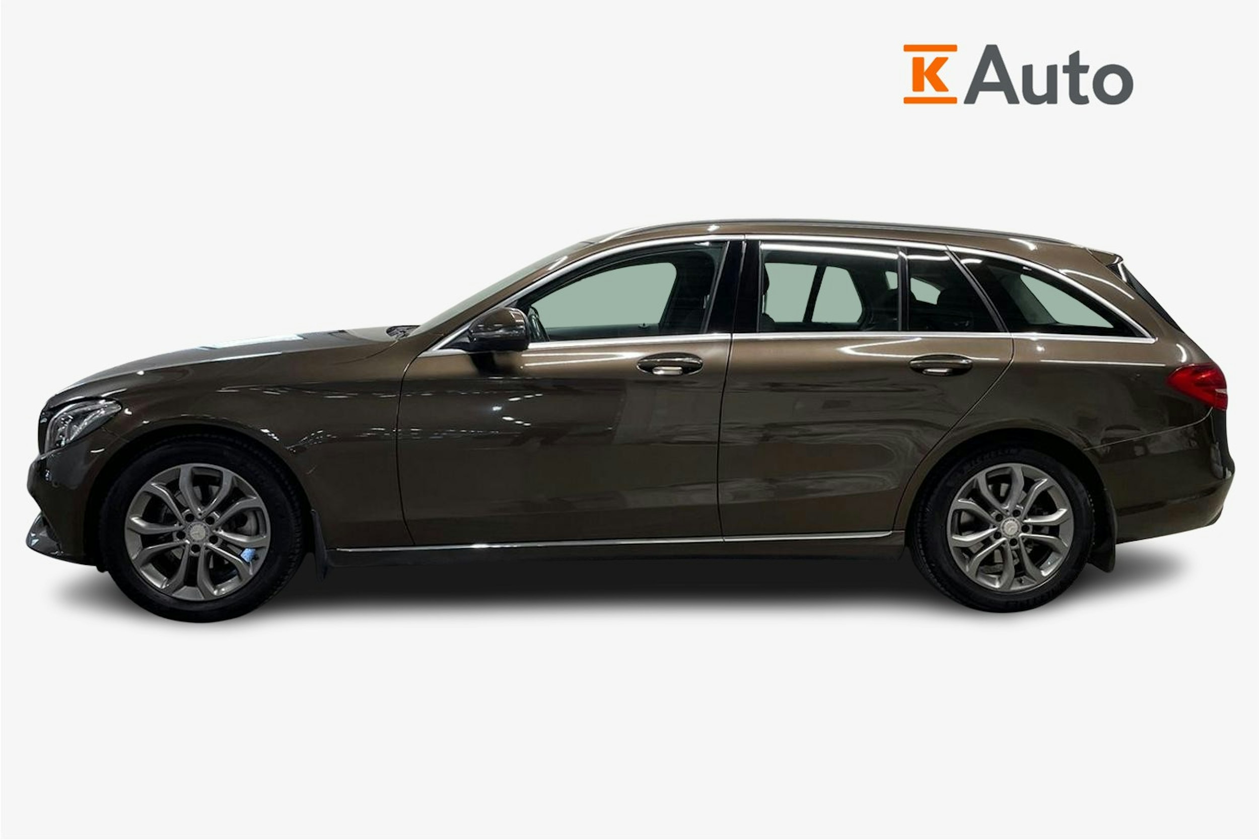 Ruskea (beige) Mercedes-Benz C 2016 kuva 6.