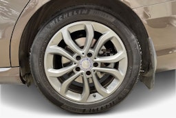 Ruskea (beige) Mercedes-Benz C 2016 kuva 11.