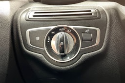 Ruskea (beige) Mercedes-Benz C 2016 kuva 23.