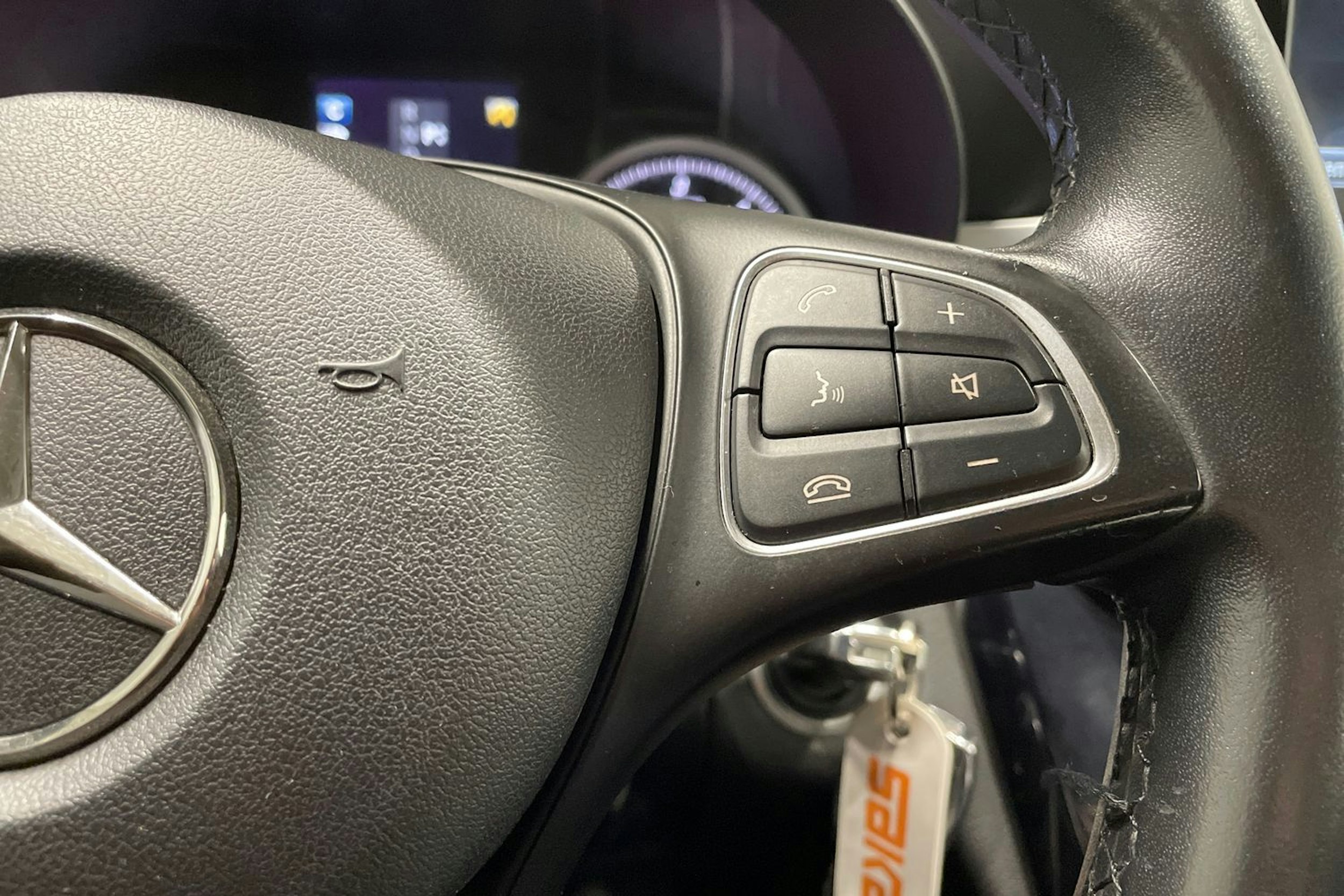 Ruskea (beige) Mercedes-Benz C 2016 kuva 25.