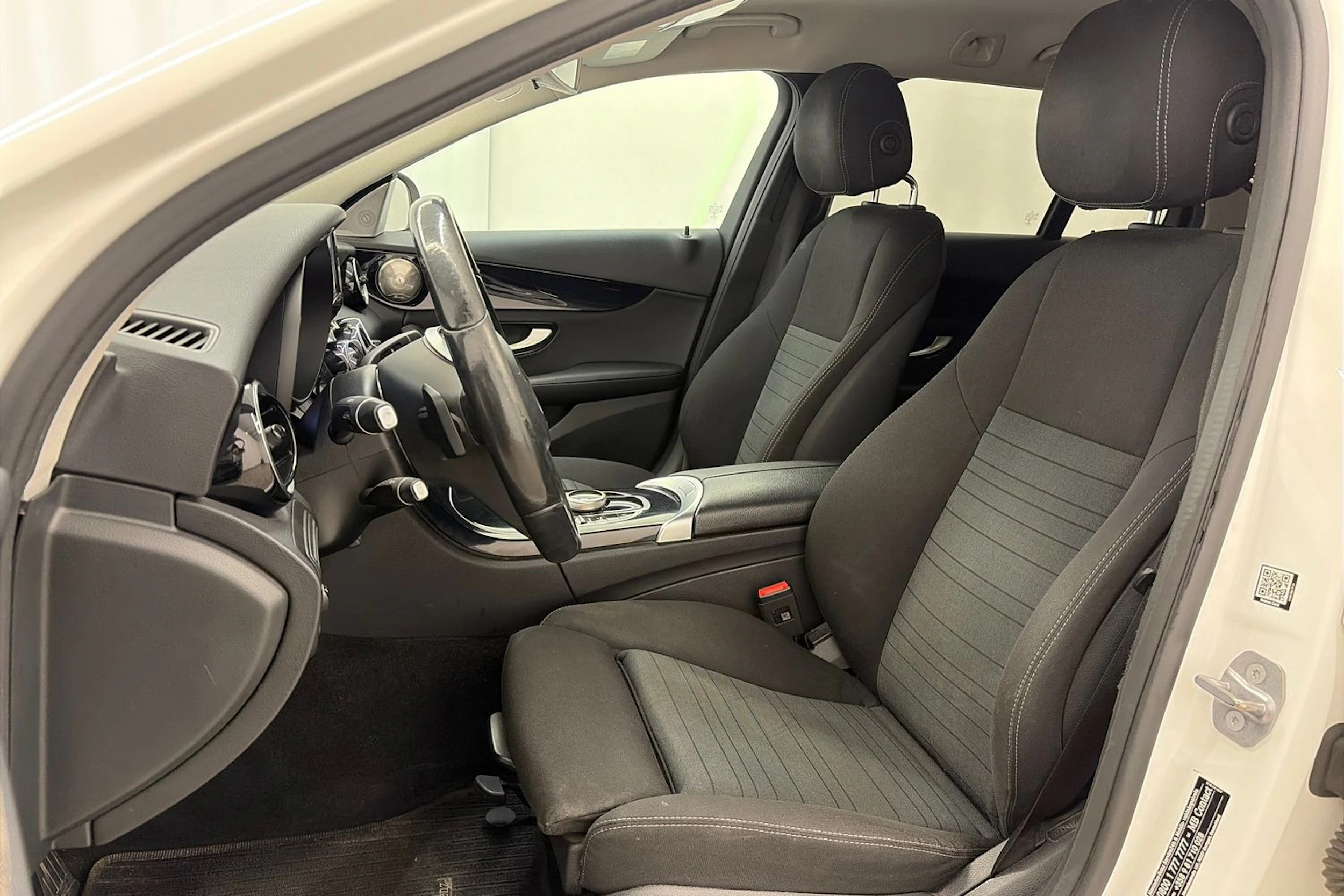 valkoinen Mercedes-Benz C 2016 kuva 12.