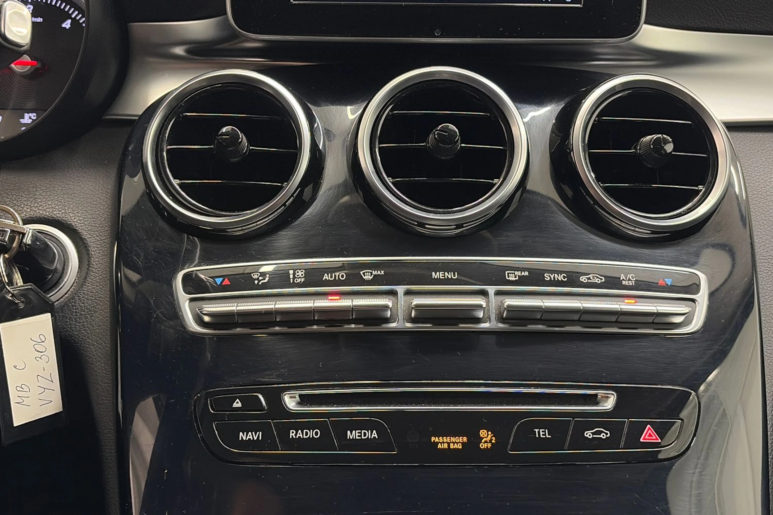valkoinen Mercedes-Benz C 2016 kuva 21.