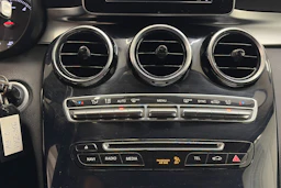 valkoinen Mercedes-Benz C 2016 kuva 21.