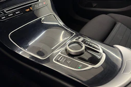 valkoinen Mercedes-Benz C 2016 kuva 22.