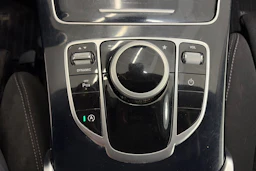 valkoinen Mercedes-Benz C 2016 kuva 23.