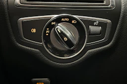 valkoinen Mercedes-Benz C 2016 kuva 19.