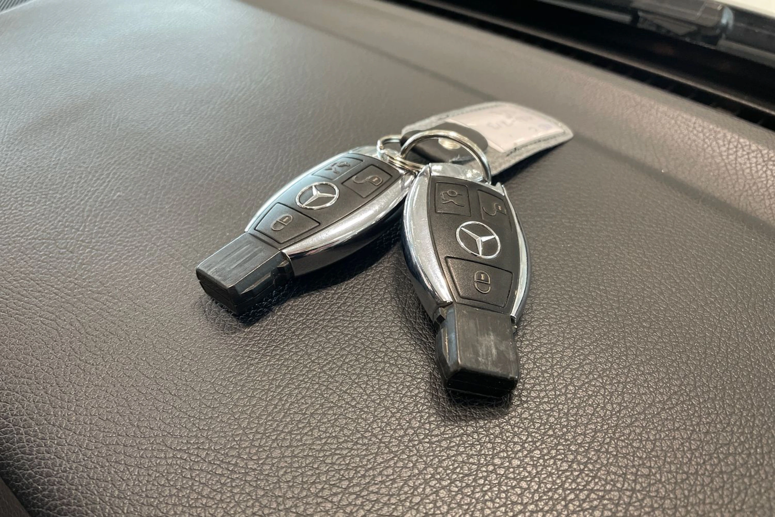 valkoinen Mercedes-Benz C 2016 kuva 32.