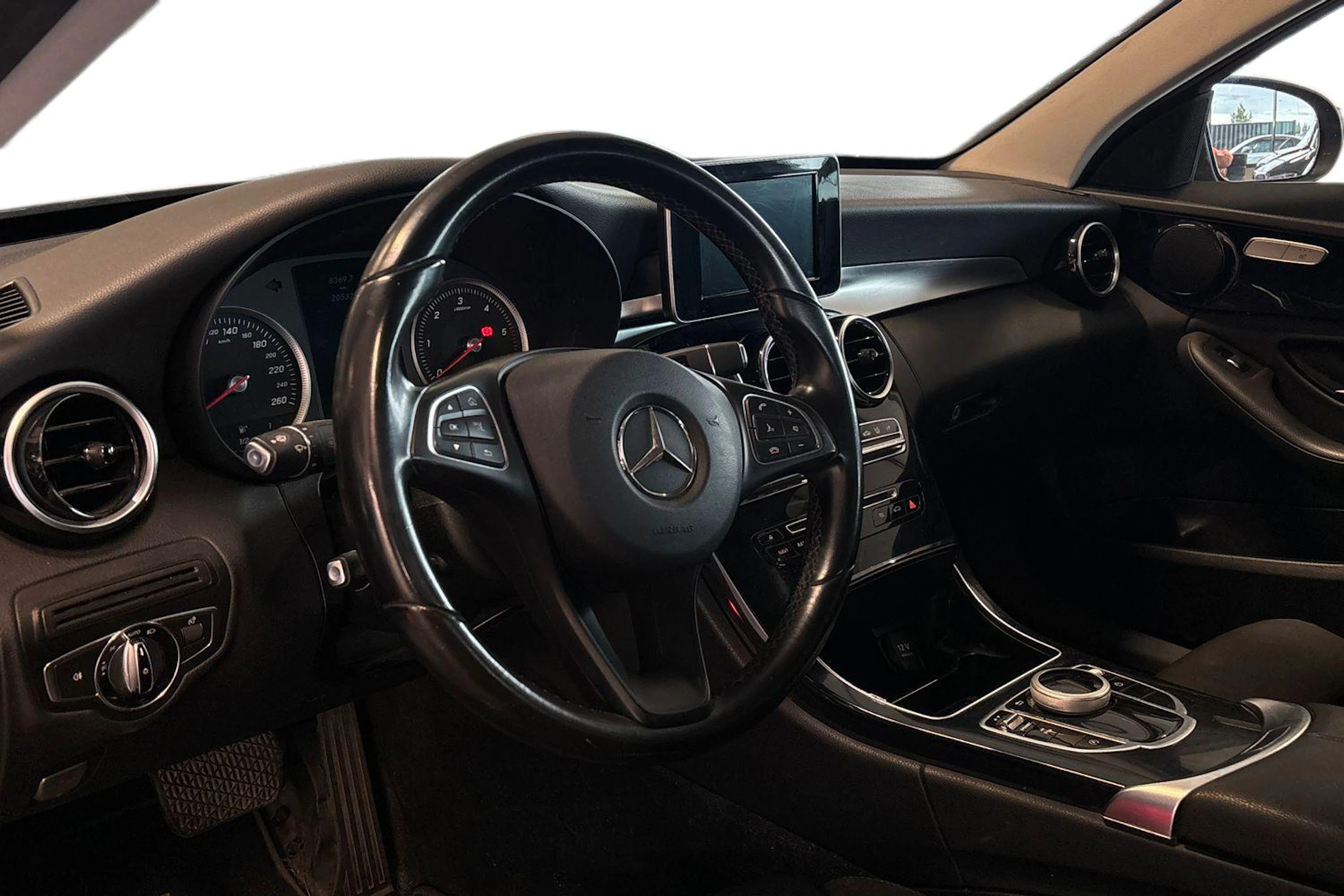 musta Mercedes-Benz C 2016 kuva 3.