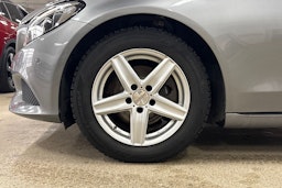 Hopea Mercedes-Benz C 2016 kuva 13.