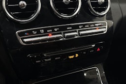 Hopea Mercedes-Benz C 2016 kuva 20.