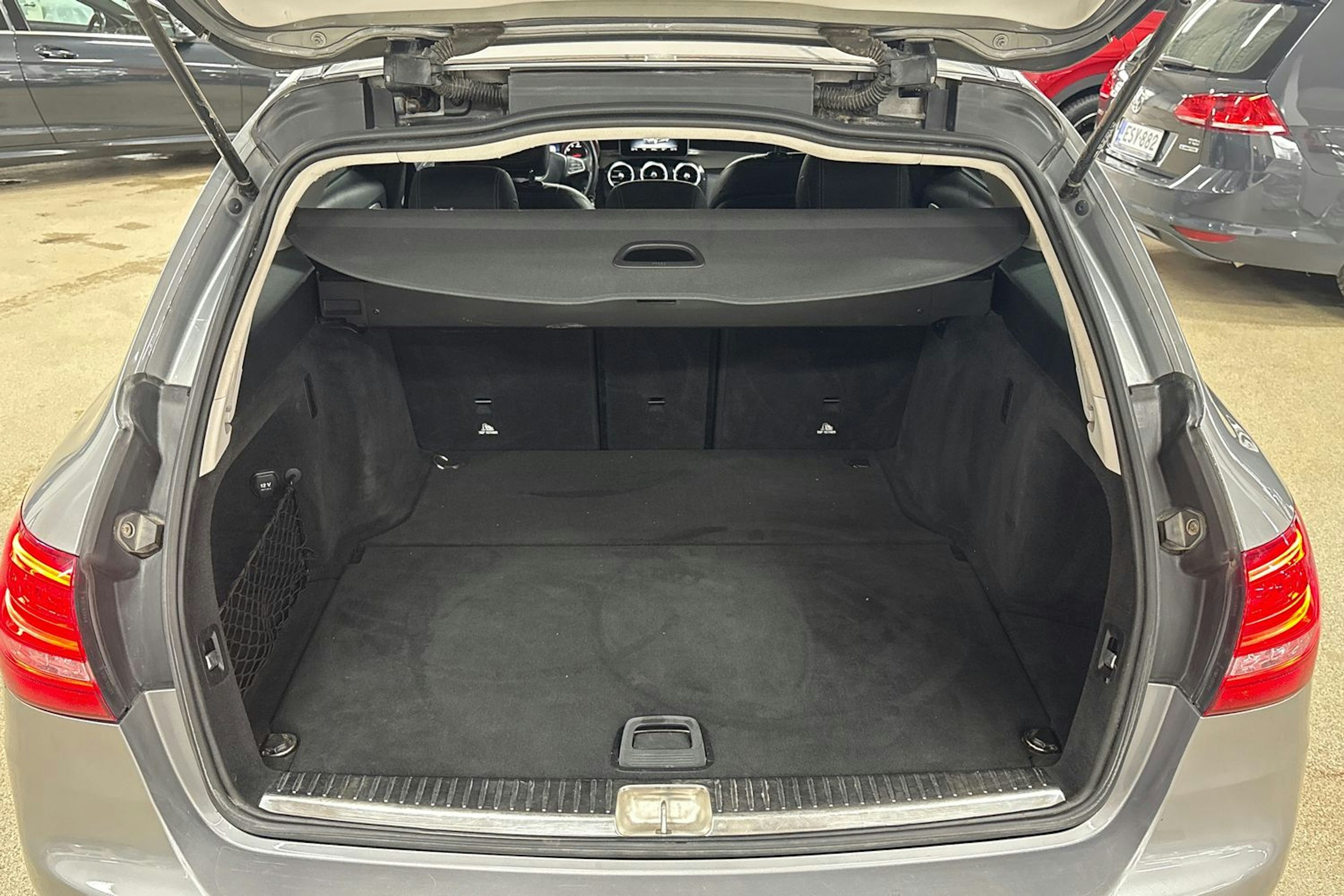 Hopea Mercedes-Benz C 2016 kuva 29.