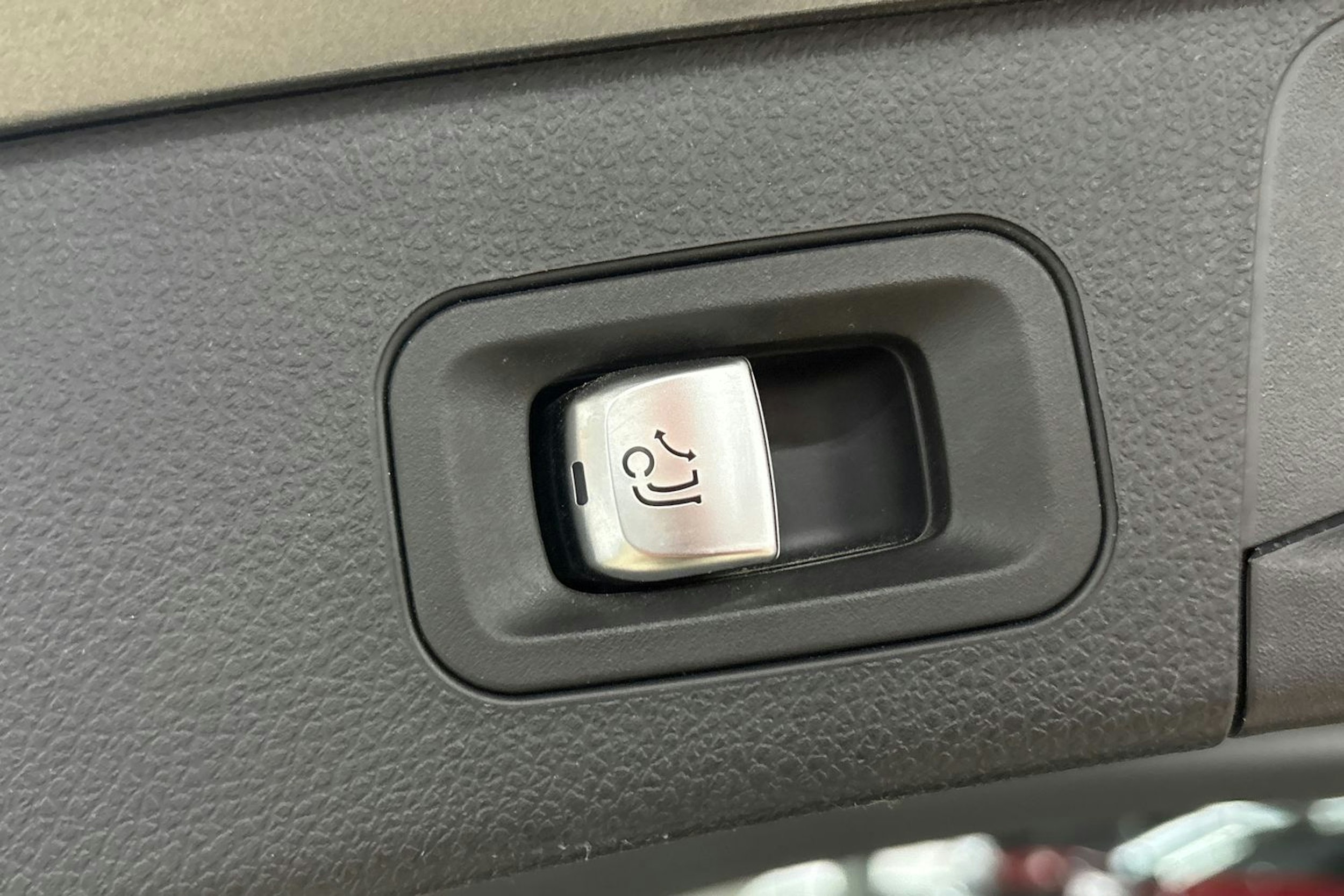 Hopea Mercedes-Benz C 2016 kuva 31.