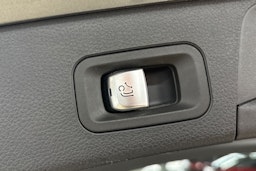 Hopea Mercedes-Benz C 2016 kuva 31.