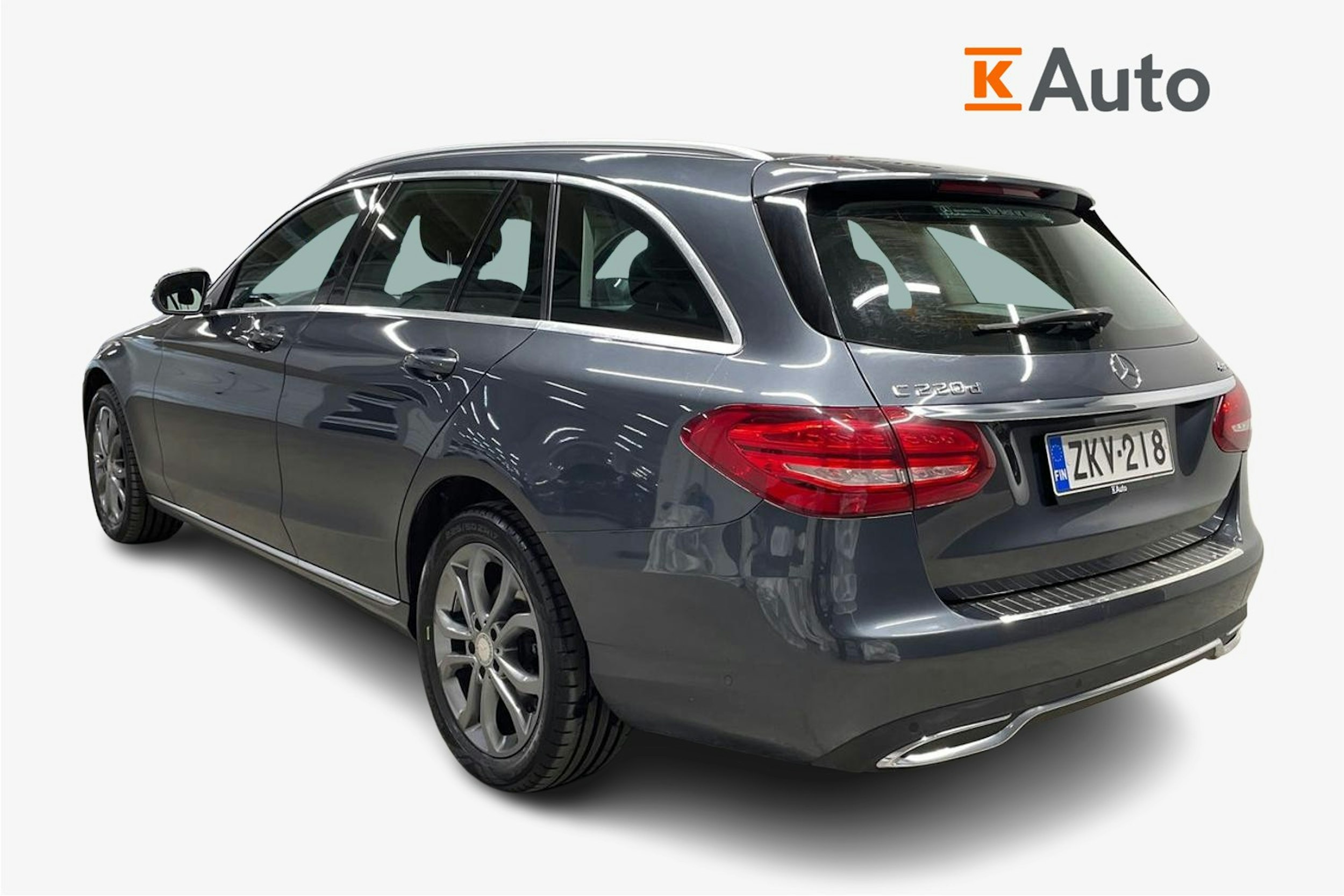 Harmaa Mercedes-Benz C 2016 kuva 2.