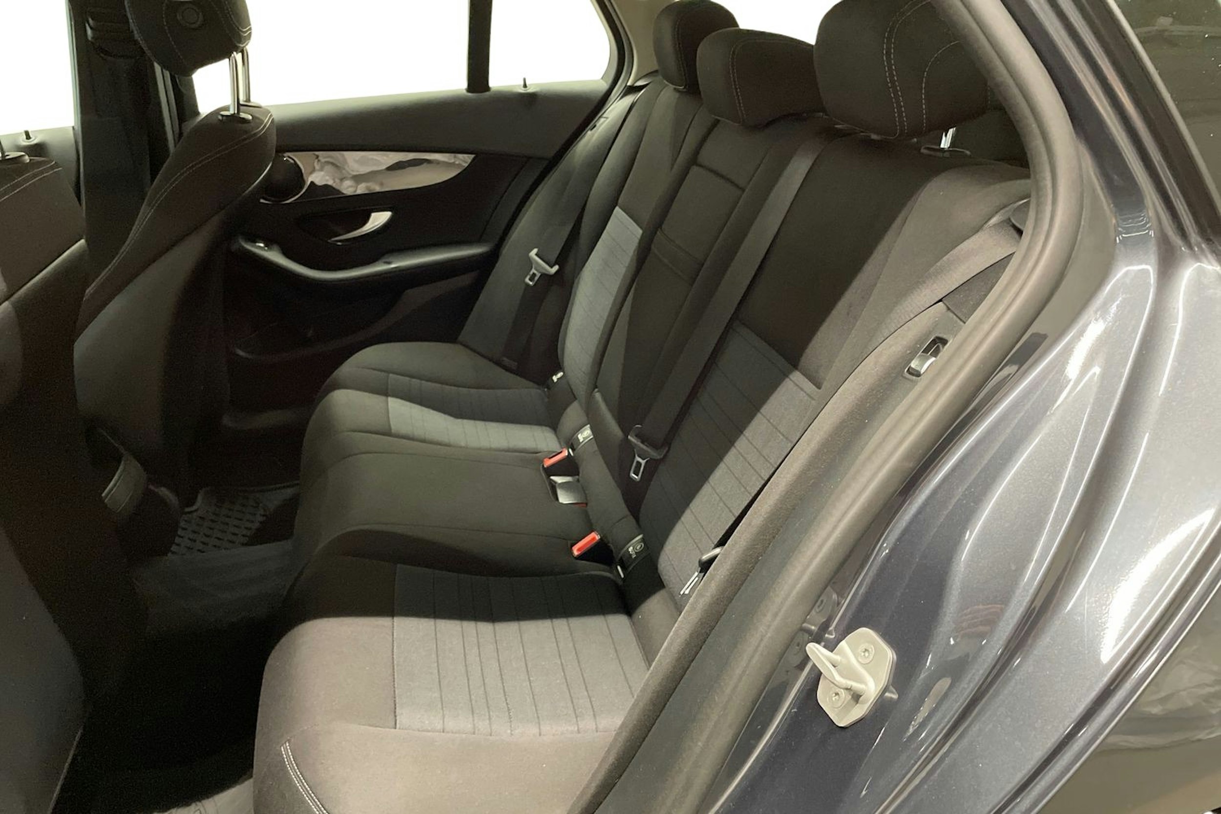 Harmaa Mercedes-Benz C 2016 kuva 10.