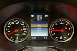 Harmaa Mercedes-Benz C 2016 kuva 16.