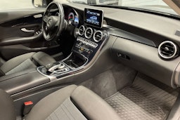 Harmaa Mercedes-Benz C 2016 kuva 25.