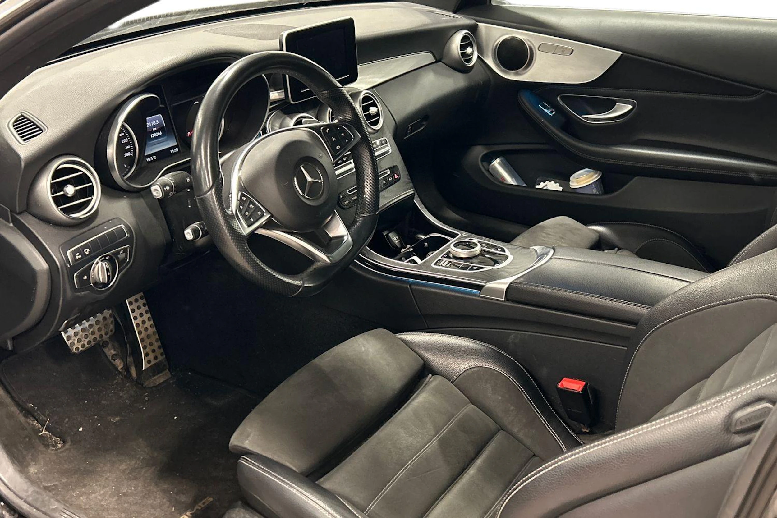 musta Mercedes-Benz C 2017 kuva 3.