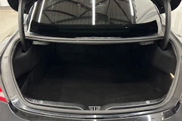 musta Mercedes-Benz C 2017 kuva 12.