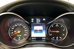 musta Mercedes-Benz C 2017 kuva 15.