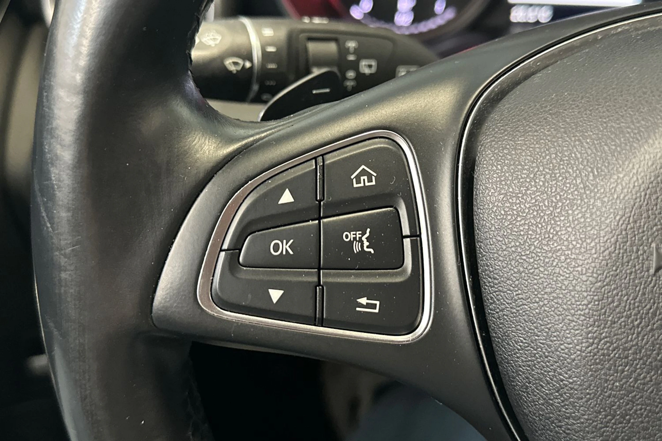 valkoinen Mercedes-Benz C 2017 kuva 18.