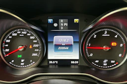 valkoinen Mercedes-Benz C 2017 kuva 20.