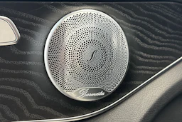valkoinen Mercedes-Benz C 2017 kuva 27.
