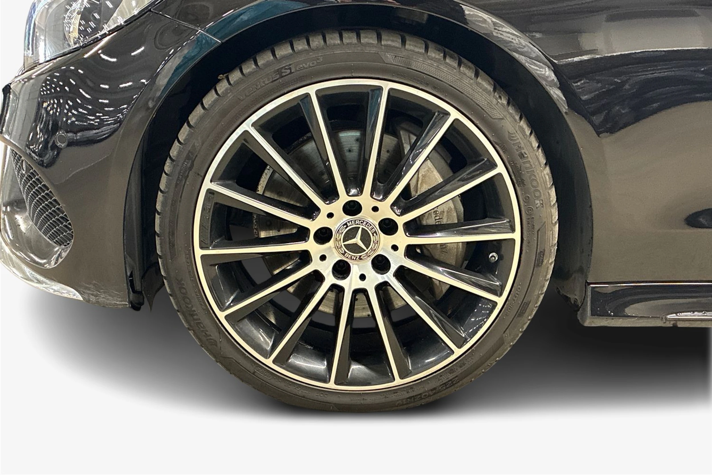 musta Mercedes-Benz C 2017 kuva 9.