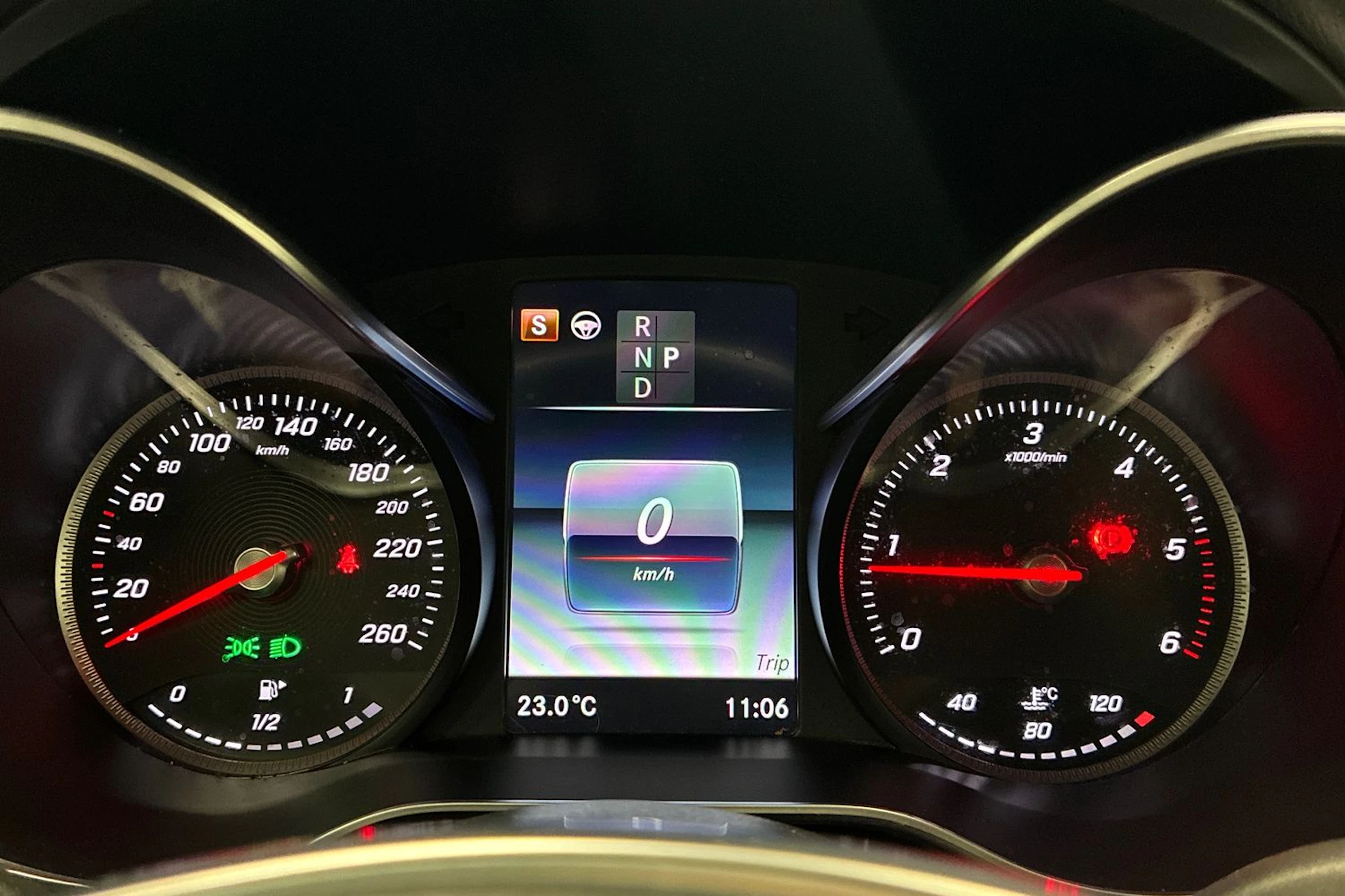 musta Mercedes-Benz C 2017 kuva 12.