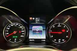 musta Mercedes-Benz C 2017 kuva 12.
