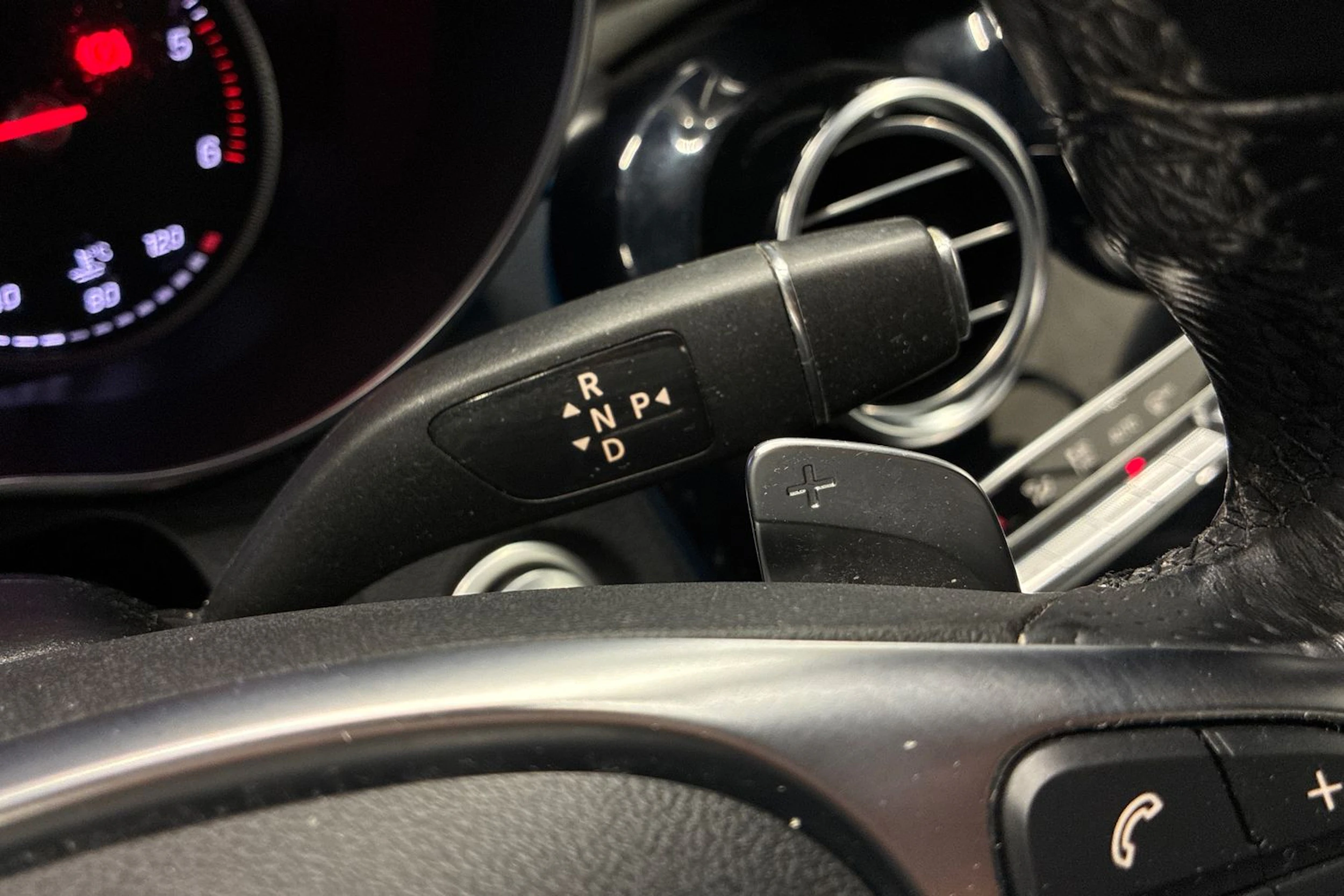musta Mercedes-Benz C 2017 kuva 16.