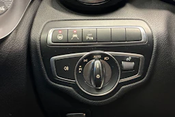 musta Mercedes-Benz C 2017 kuva 17.