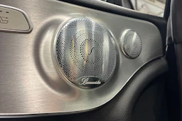 musta Mercedes-Benz C 2017 kuva 18.