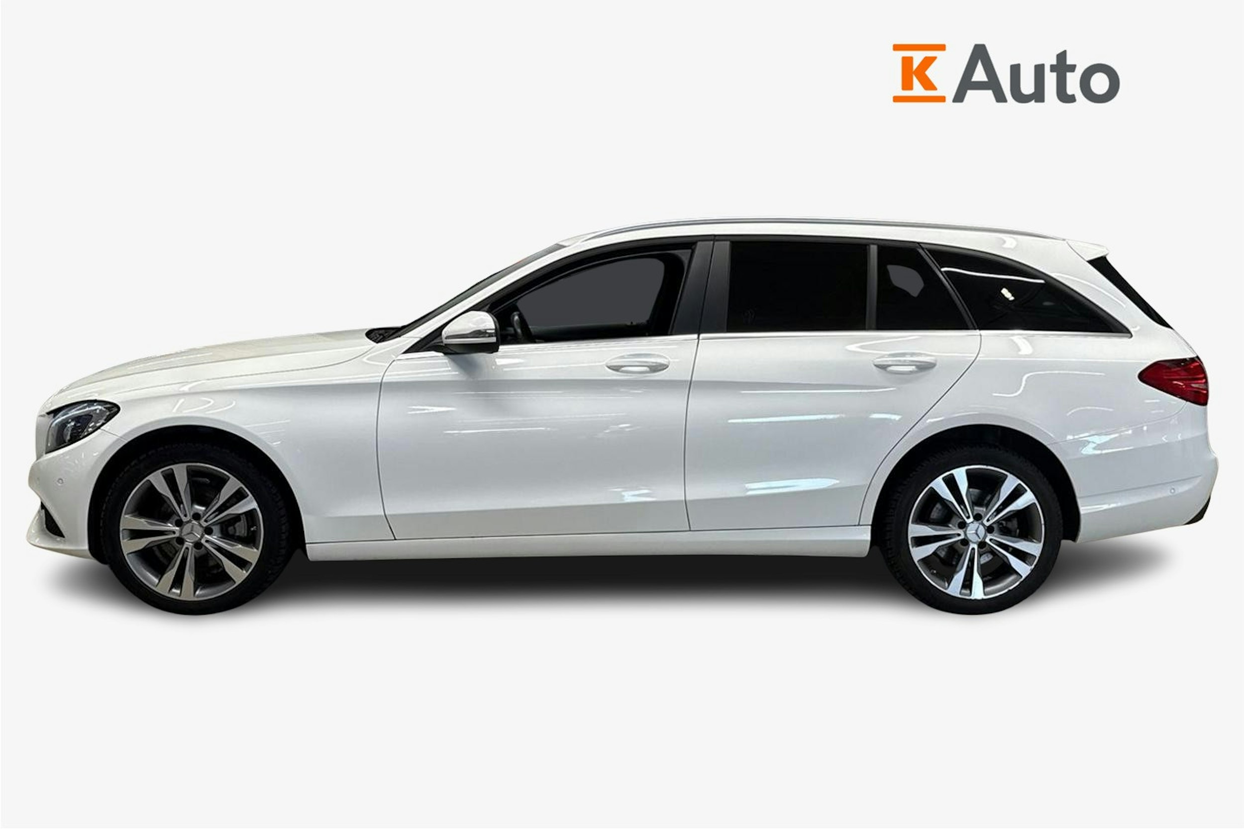 valkoinen Mercedes-Benz C 2017 kuva 6.